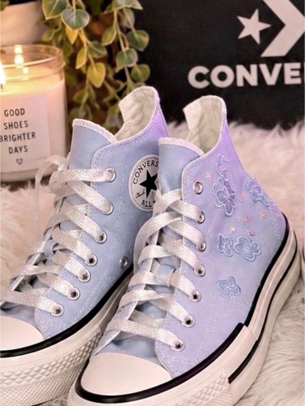 Converse Chuck Taylor All Star Flower Embroidered Lavender